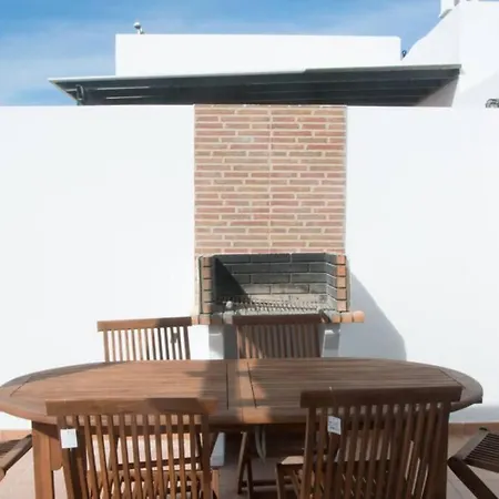 Manrique Villa *